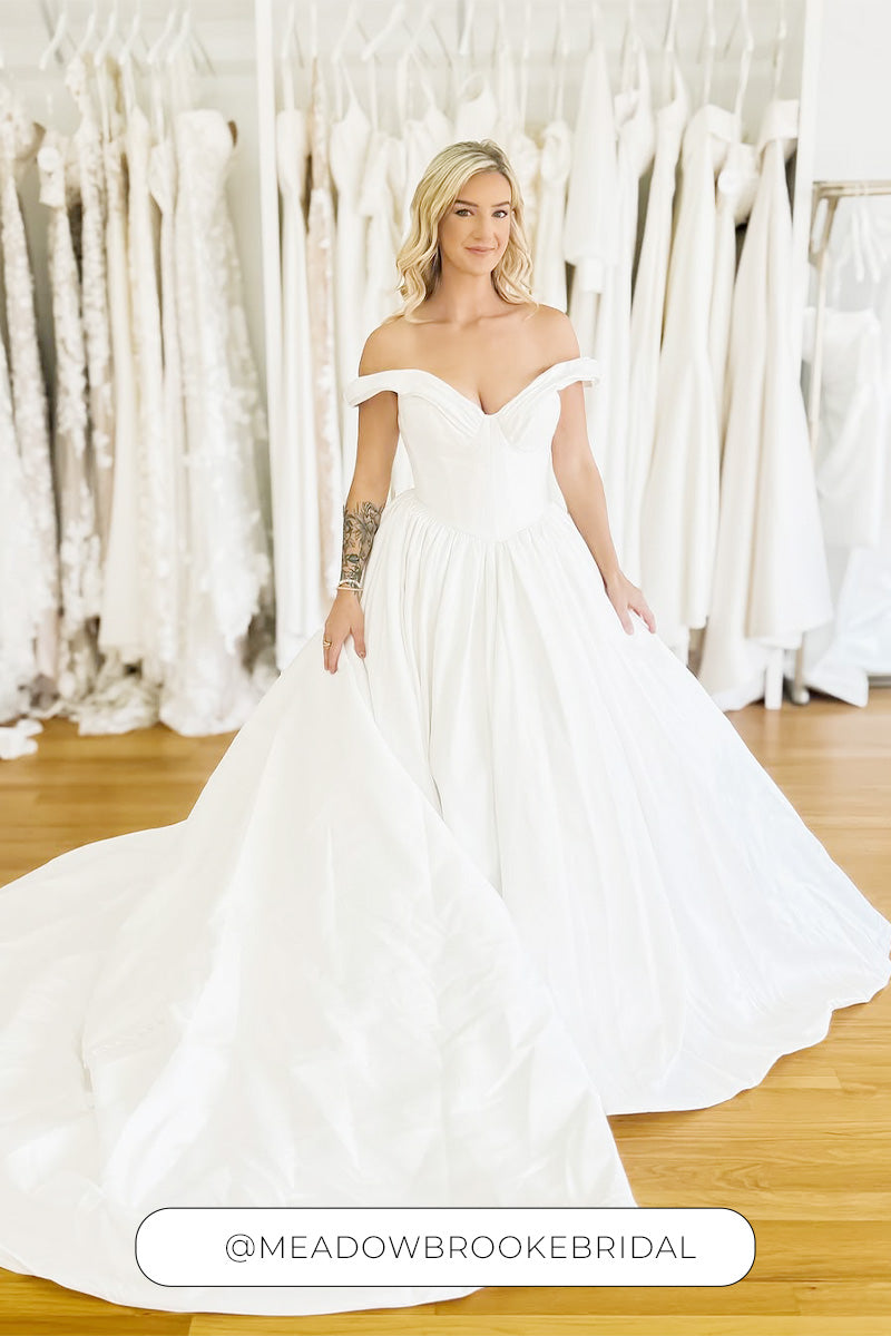 Casey da Meadowbrooke Bridal, condiviso su Instagram
