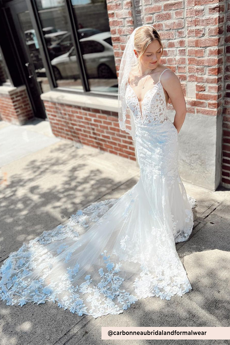 Selena da Carbonneau Bridal and Formalwear, condiviso su Instagram