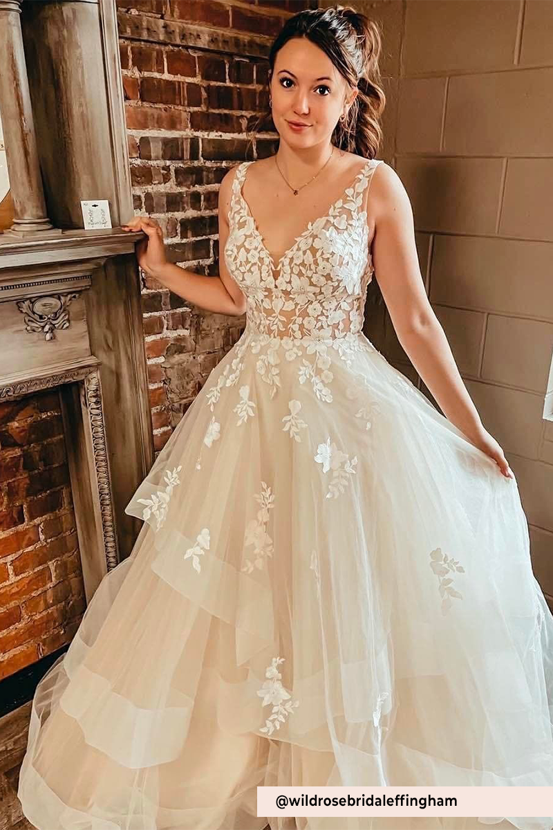 Hollace da Wild Rose Bridal | Effingham, condiviso su Instagram