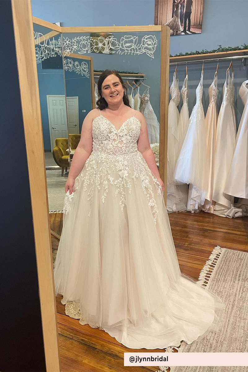 Cameron da J.Lynn Bridal, condiviso su Instagram