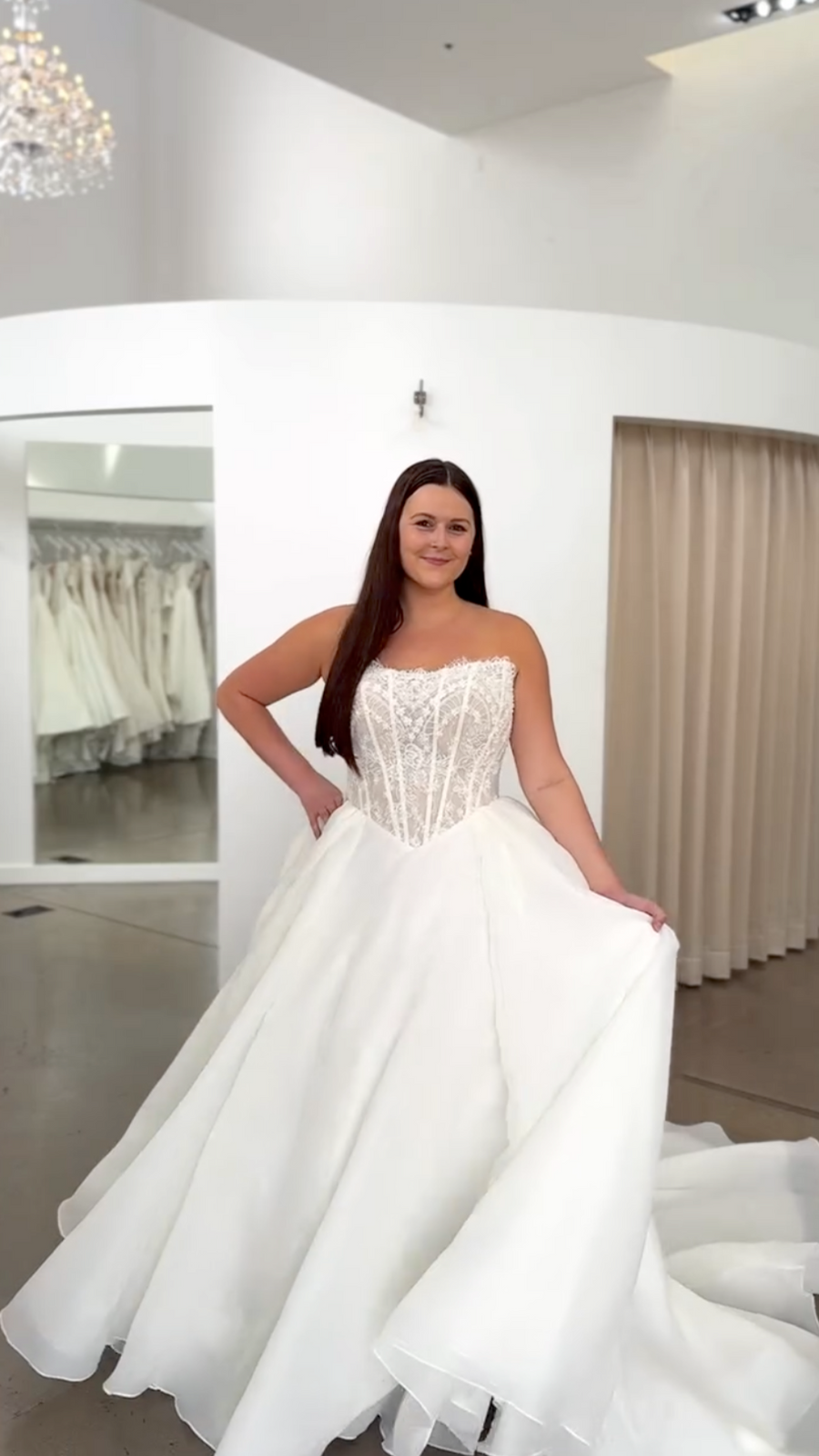 Sophia da Schaffer's Bridal - AZ, condiviso su Instagram