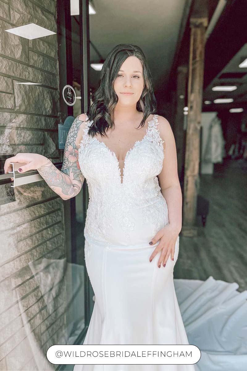Katie da Wild Rose Bridal | Effingham, condiviso su Instagram