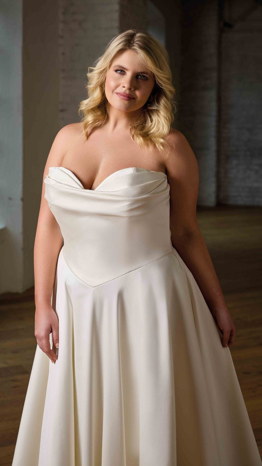 Lina (UR731) — Eddy K Curvy