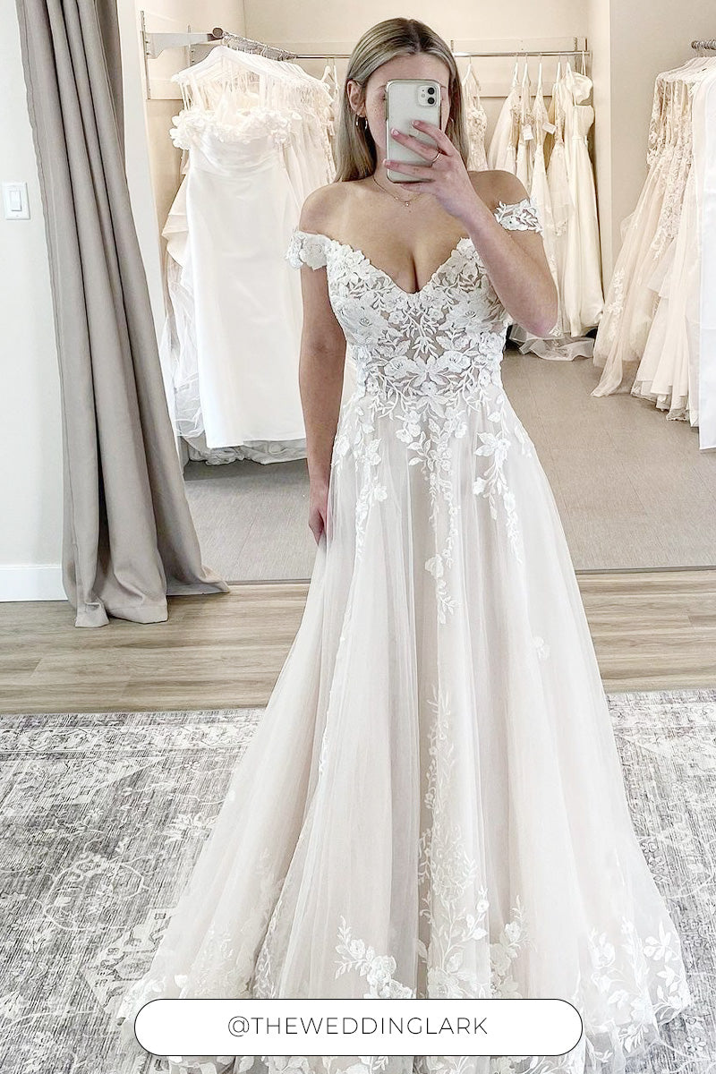 Adora da The Wedding Lark, condiviso su Instagram
