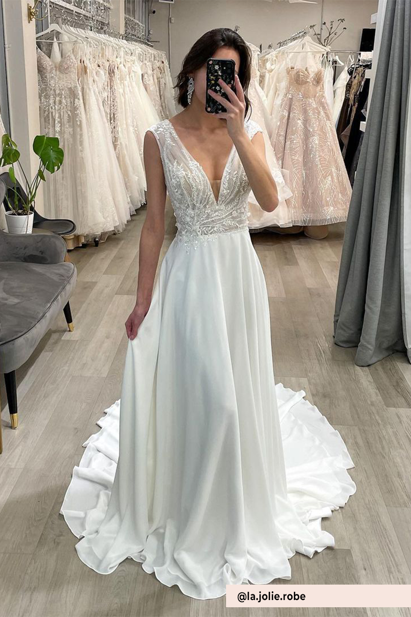 Beatriz da Boutique La Jolie Robe, condiviso su Instagram