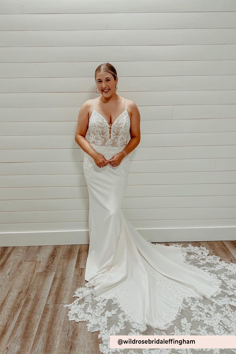 Shakira da Wild Rose Bridal | Effingham, condiviso su Instagram