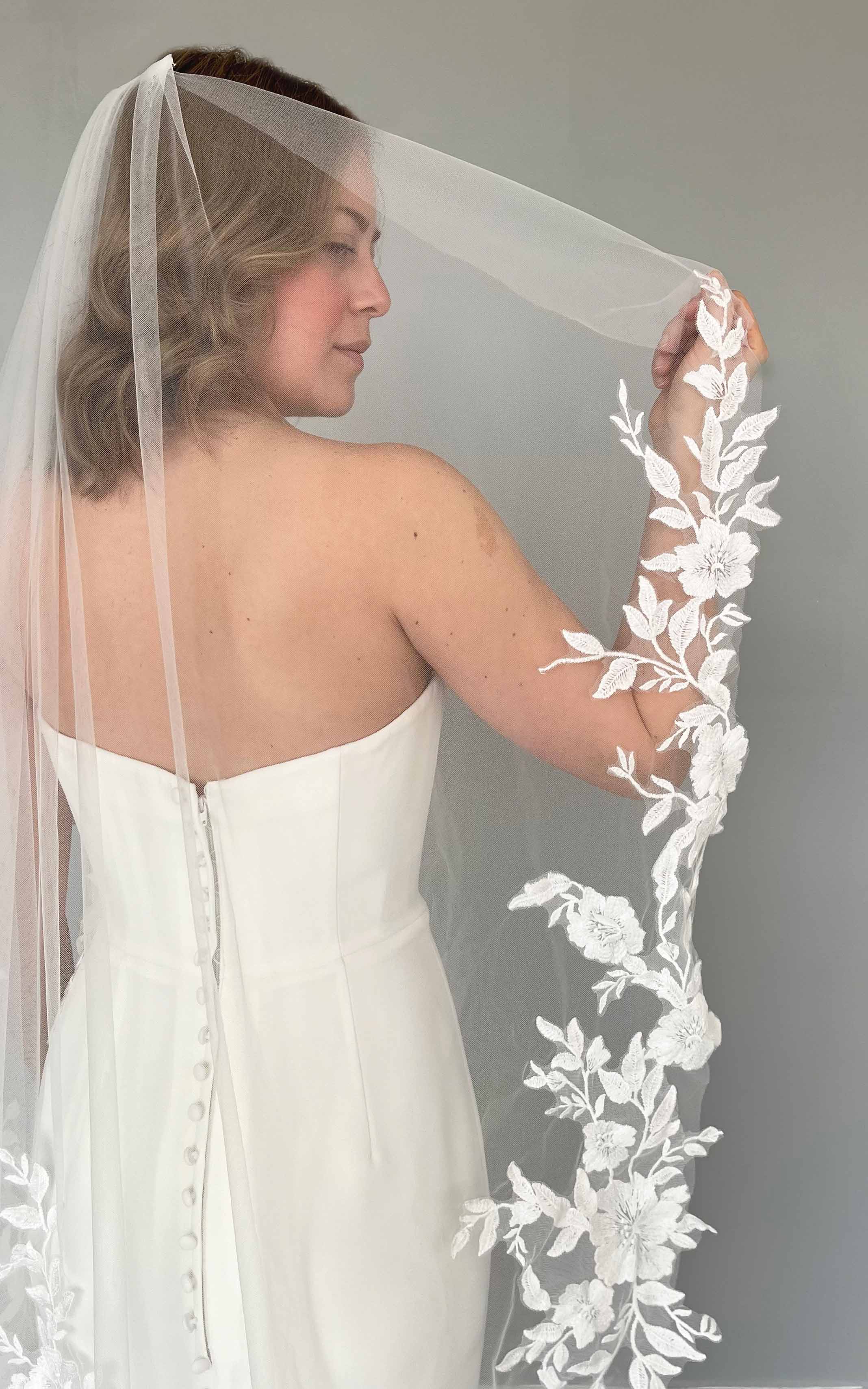Carly-VES (EK1706VES) — Eddy K Veil