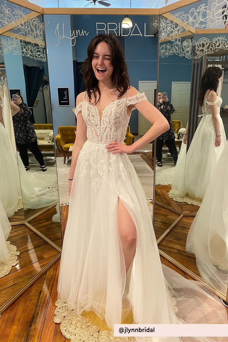 Natalie da J.Lynn Bridal, condiviso su Instagram