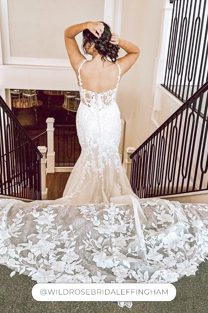 Carly da Wild Rose Bridal | Effingham, condiviso su Instagram