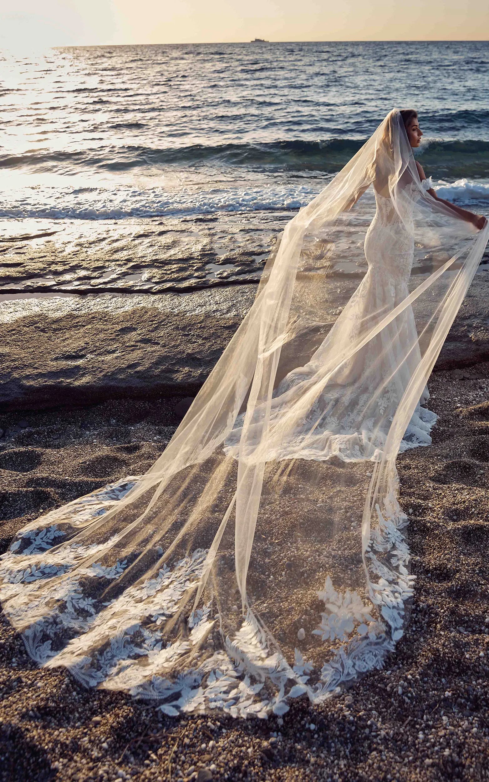 Amora-VE (DR2601VE) — Eddy K Veil