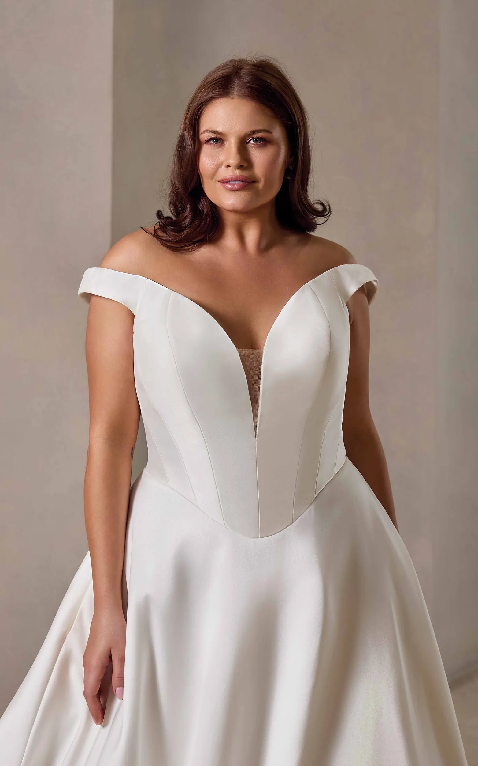 Elaine (UR631) — Eddy K Curvy
