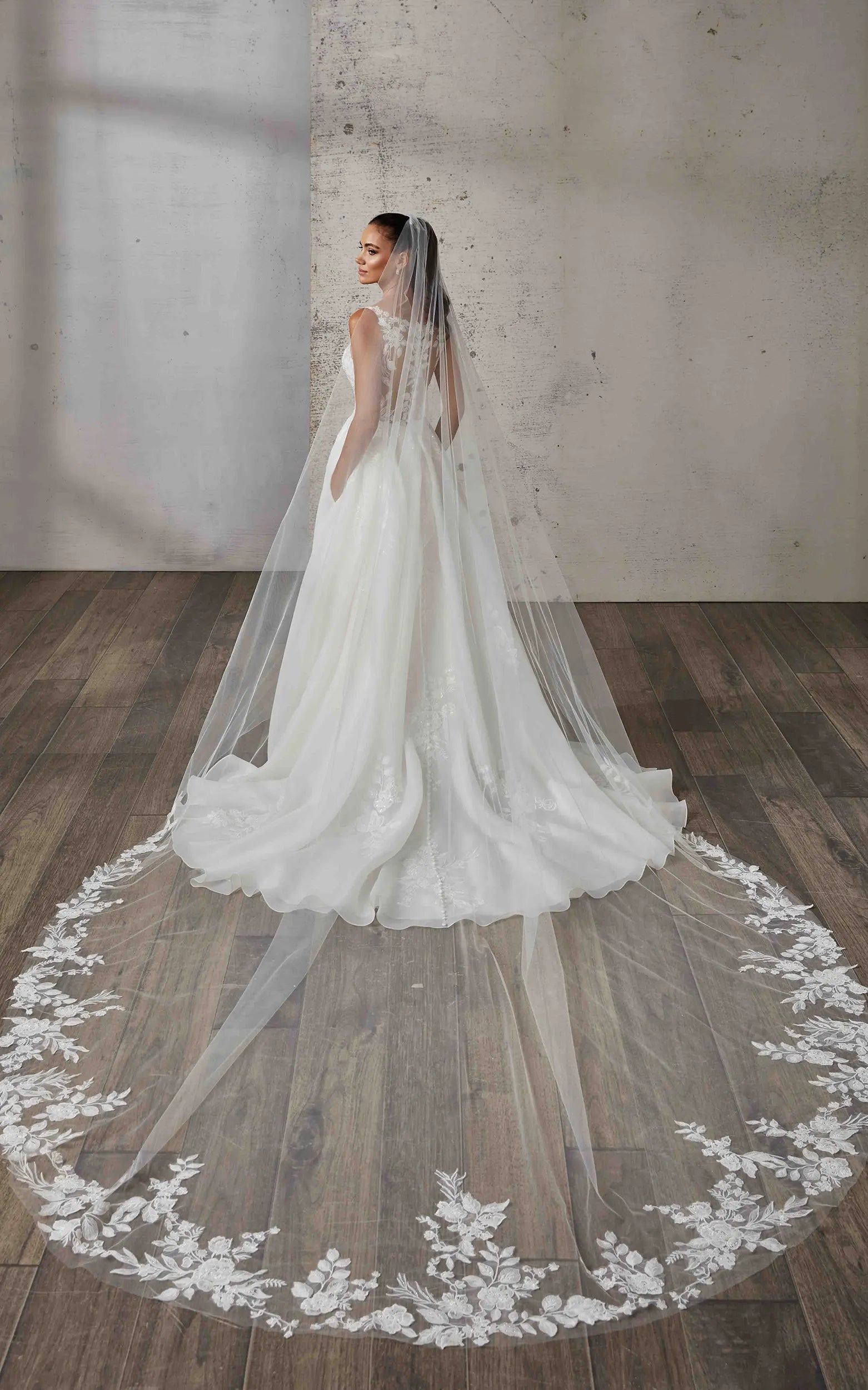 Cathy-VE (EK1813-VE) — Eddy K Veil