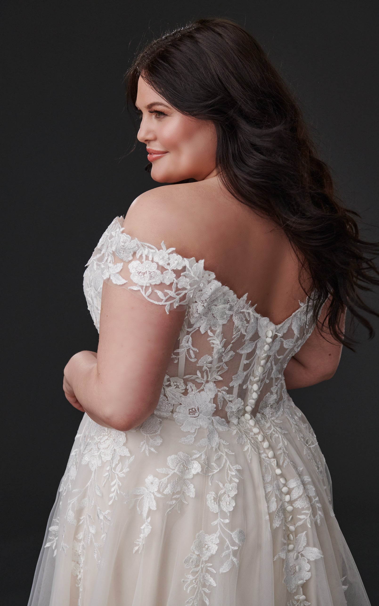 Anastasia (UR334) — Eddy K Curvy