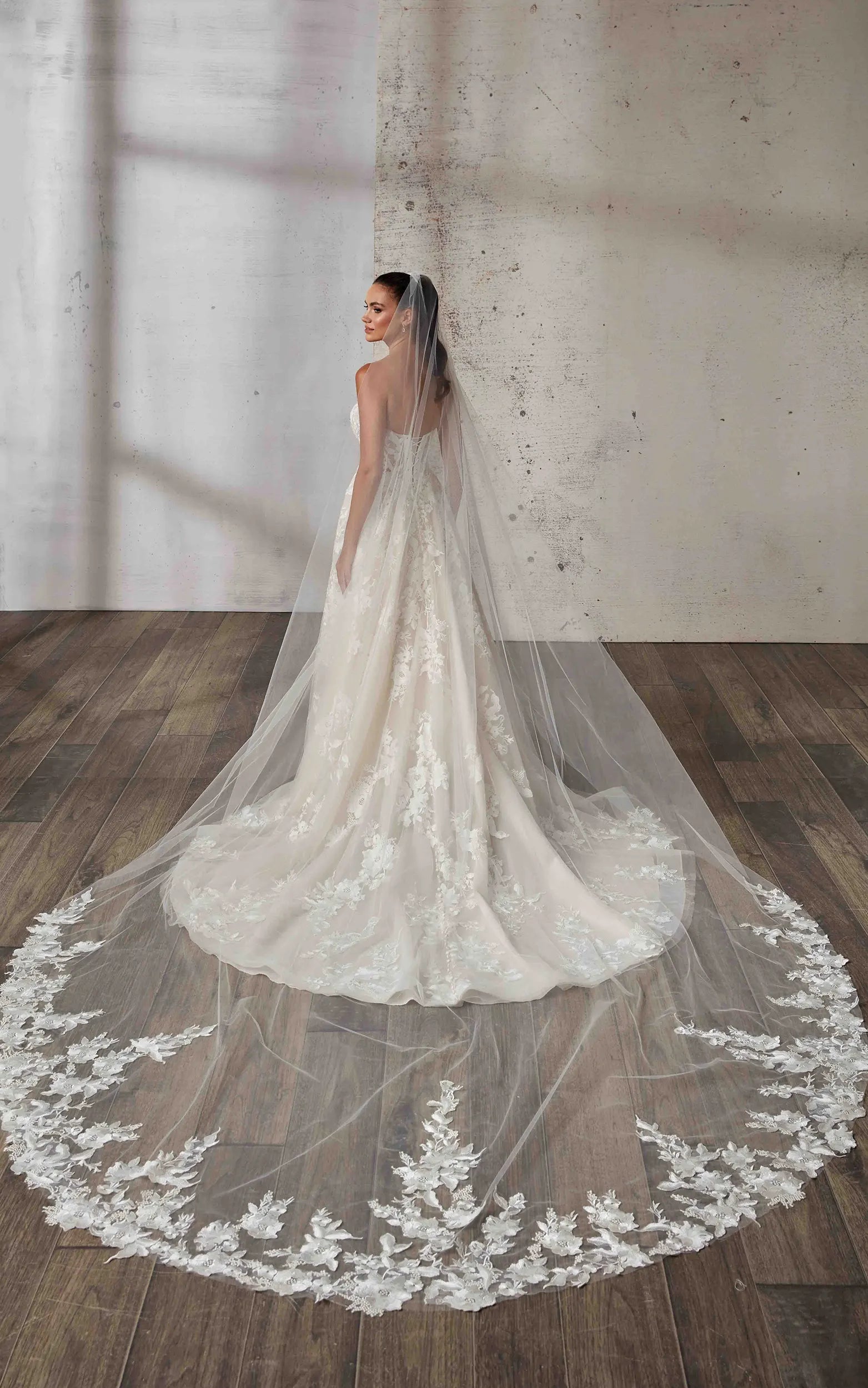 Palmina-VE (DR2615VE) — Eddy K Veil