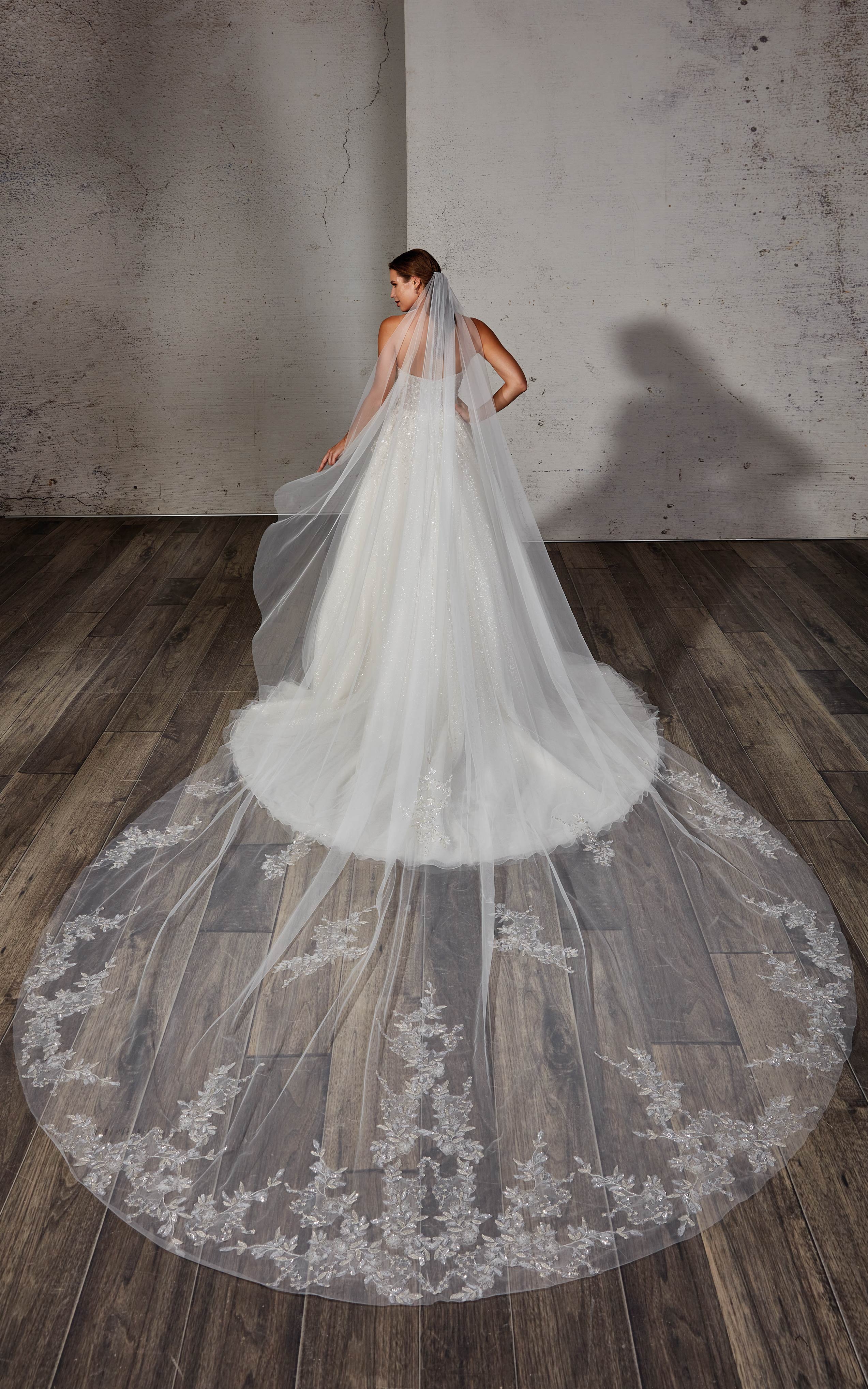 Avila-VE (DR2401VE) — Eddy K Veil