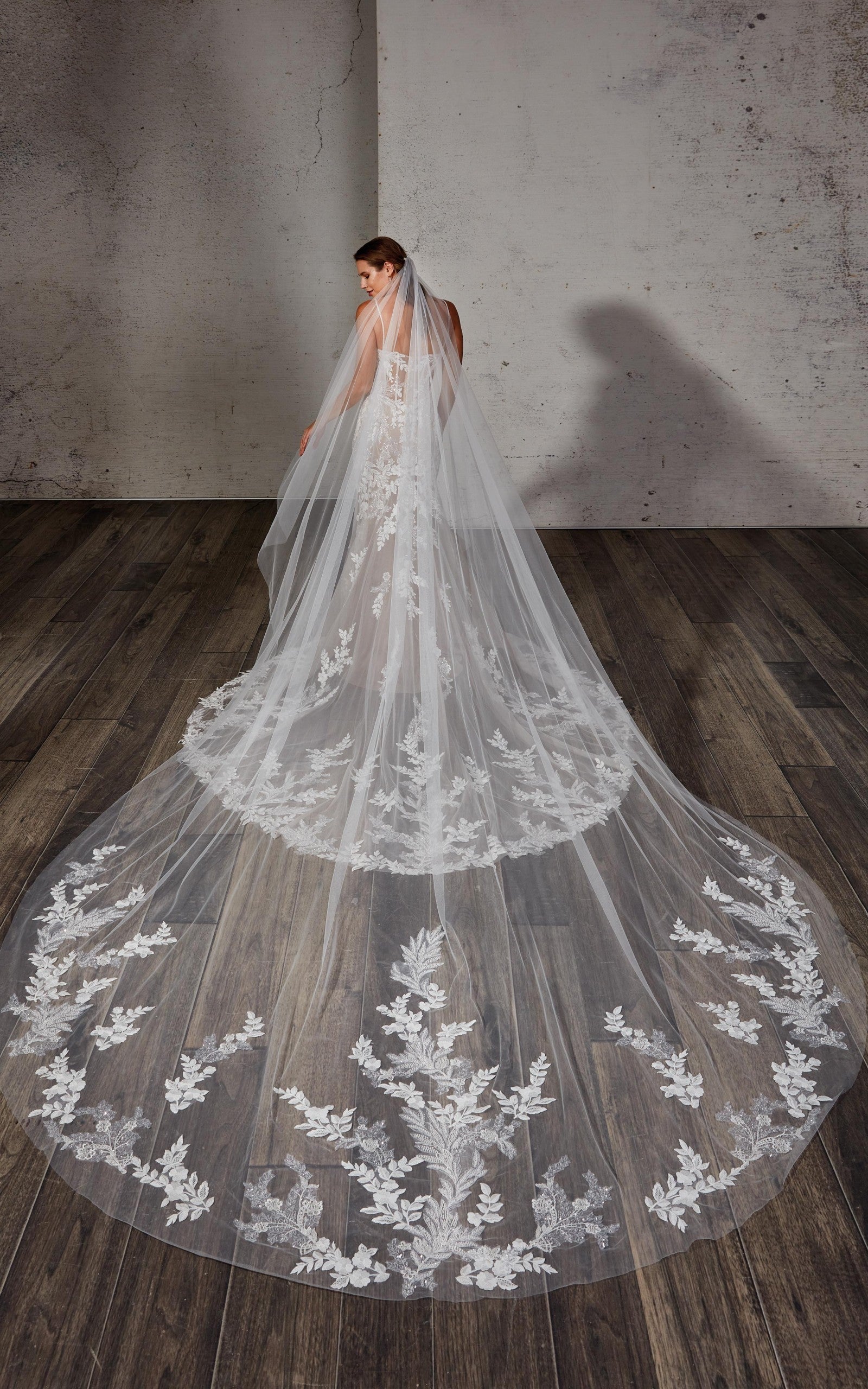 Joanna-VE (DR2412VE) — Eddy K Veil