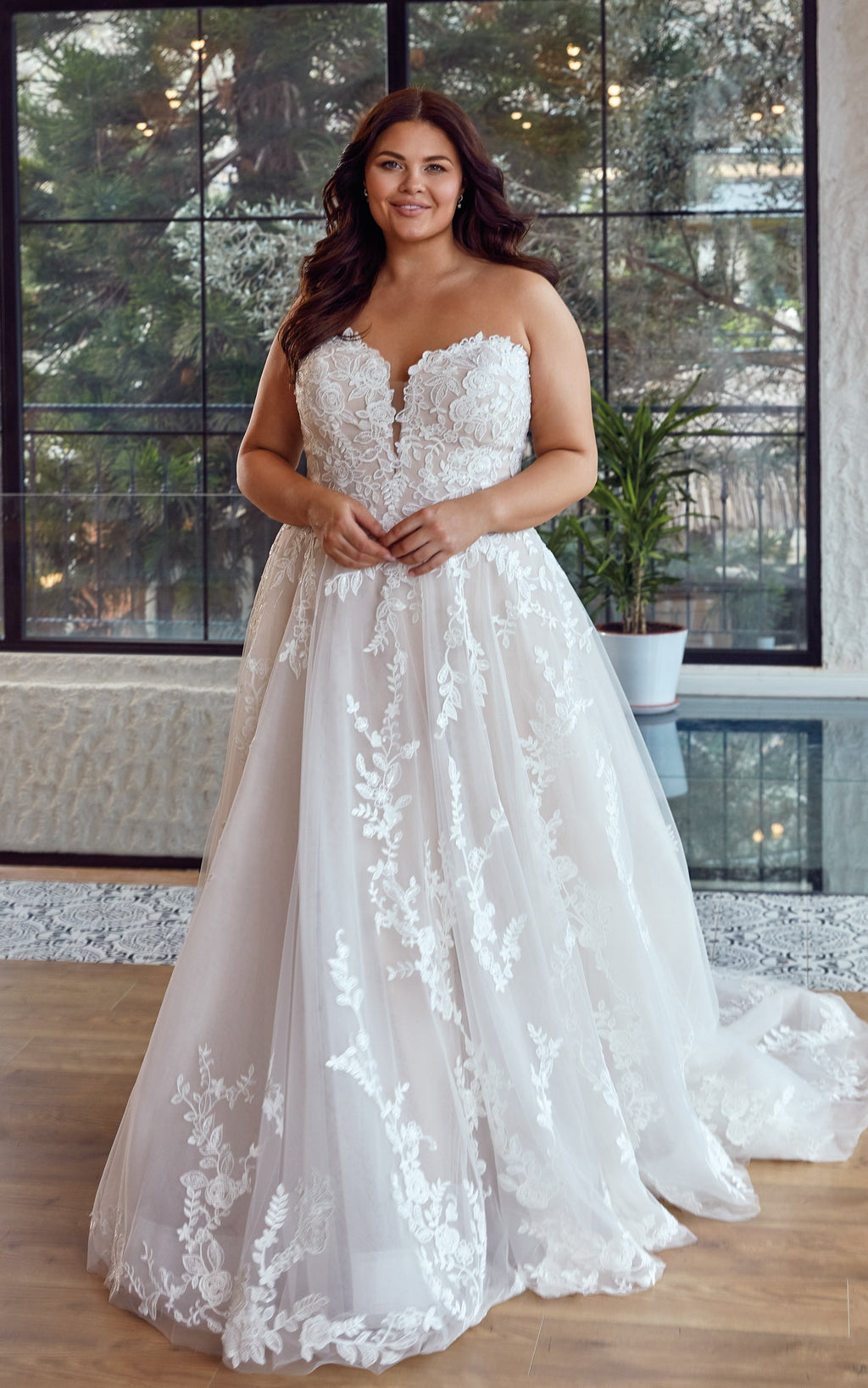 Sabina (UR462) — Eddy K Curvy