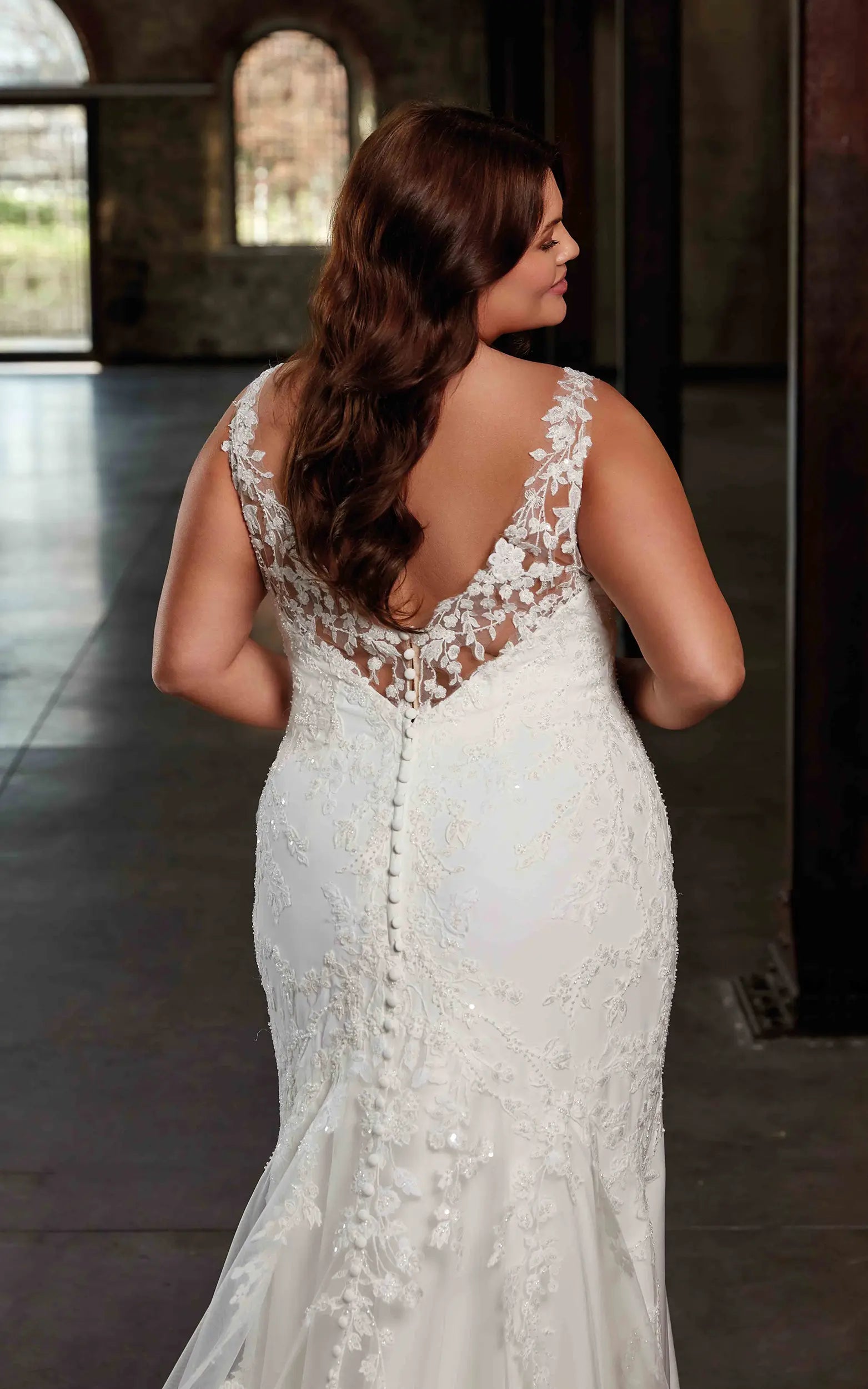 Eleonor (UR523) — Eddy K Curvy